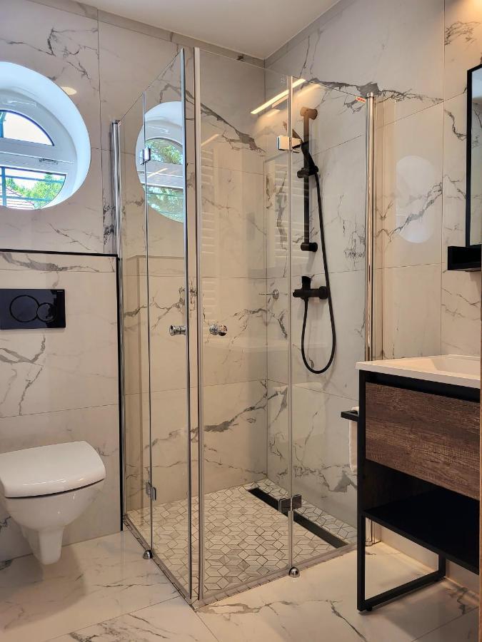Villa Bauhaus Wellness Apart-Hotel Siófok Zewnętrze zdjęcie