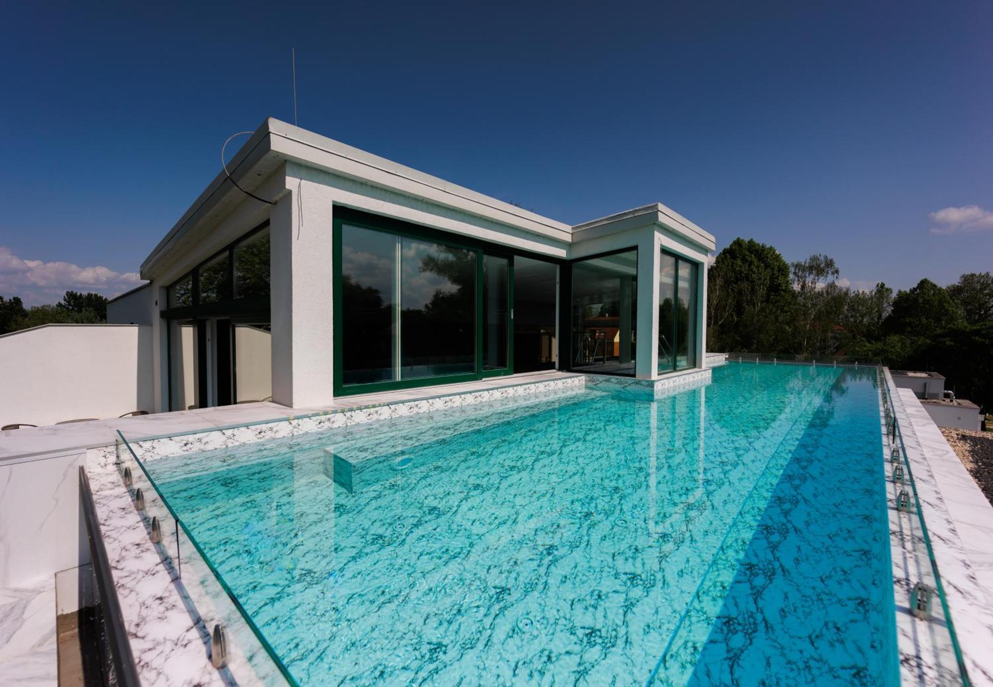 Villa Bauhaus Wellness Apart-Hotel Siófok Zewnętrze zdjęcie